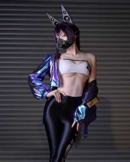 COSPLAY图赏：俄妹COS《葬送的芙莉莲》女主 白丝肉感勒痕明显